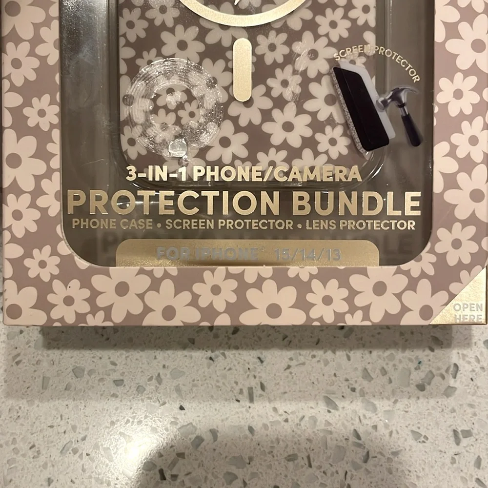 NIB🌼3-in-1🌼iPhone 16e/15/14/13 Bundle🌼Phone Case,Screen Protector,Lens Protector